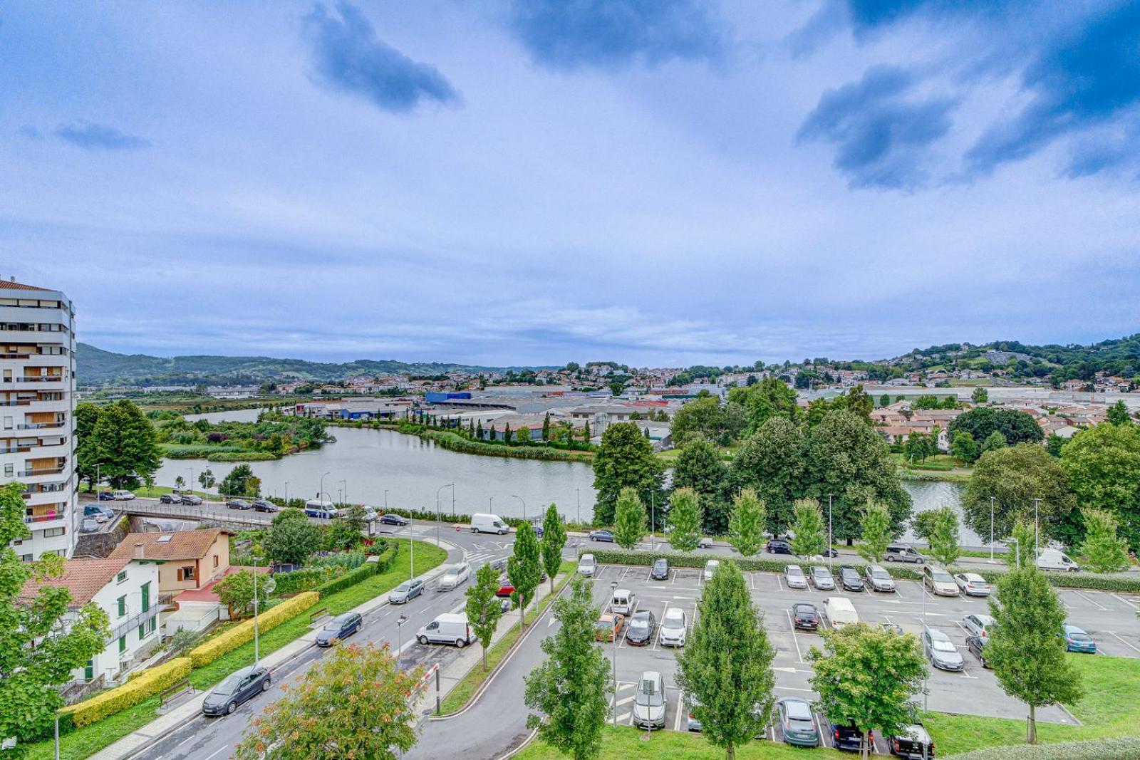 Ferienwohnung Luminoso Atico Con Terraza, Irun, Parking, 4Pax Exterior foto